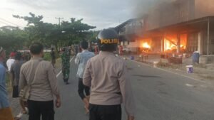 Si Jago Merah Lalap Habis Ruko Grosir Milik Keluarga Hj.Teti Hangus Terbakar