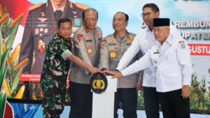 Polri Resmikan 8 SPPG Oprasional dan Ground Breaking 205 Unit Serentak Seluruh Indonesia Untuk Akselerasi Program Makanan Bergizi Gratis