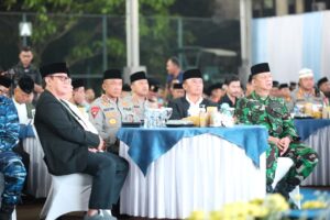 Sauyunan Jaga Nagri, Kapolda Jabar Ajak Ojol Jaga Persatuan dan Kedamaian