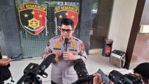 Polda Jabar Klarifikasi Kasus Viral Dugaan Begal, Hanya Salah Paham antara Pengendara Mobil dan Truk.