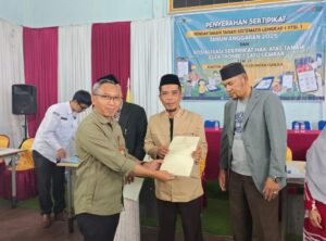 Penyerahan Sertifikat PTSL Dan Sosialisasi Sertifikat Hak Atas Tanah Elektronik
