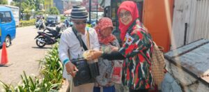 Laskar Merah Putih Cianjur Gelar ‘Jumat Berkah, Berbagi Makanan untuk Meringankan Beban Kaum Dhuafa