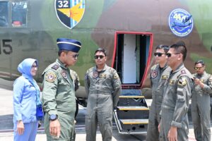 Ribuan Warga Bandung Padati Open Base Lanud Husein Sastranegara